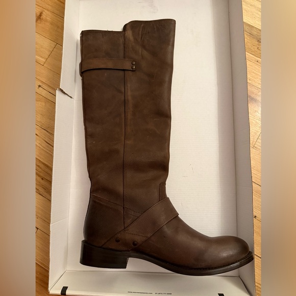 new brown leather knee high boots - Picture 2 of 4